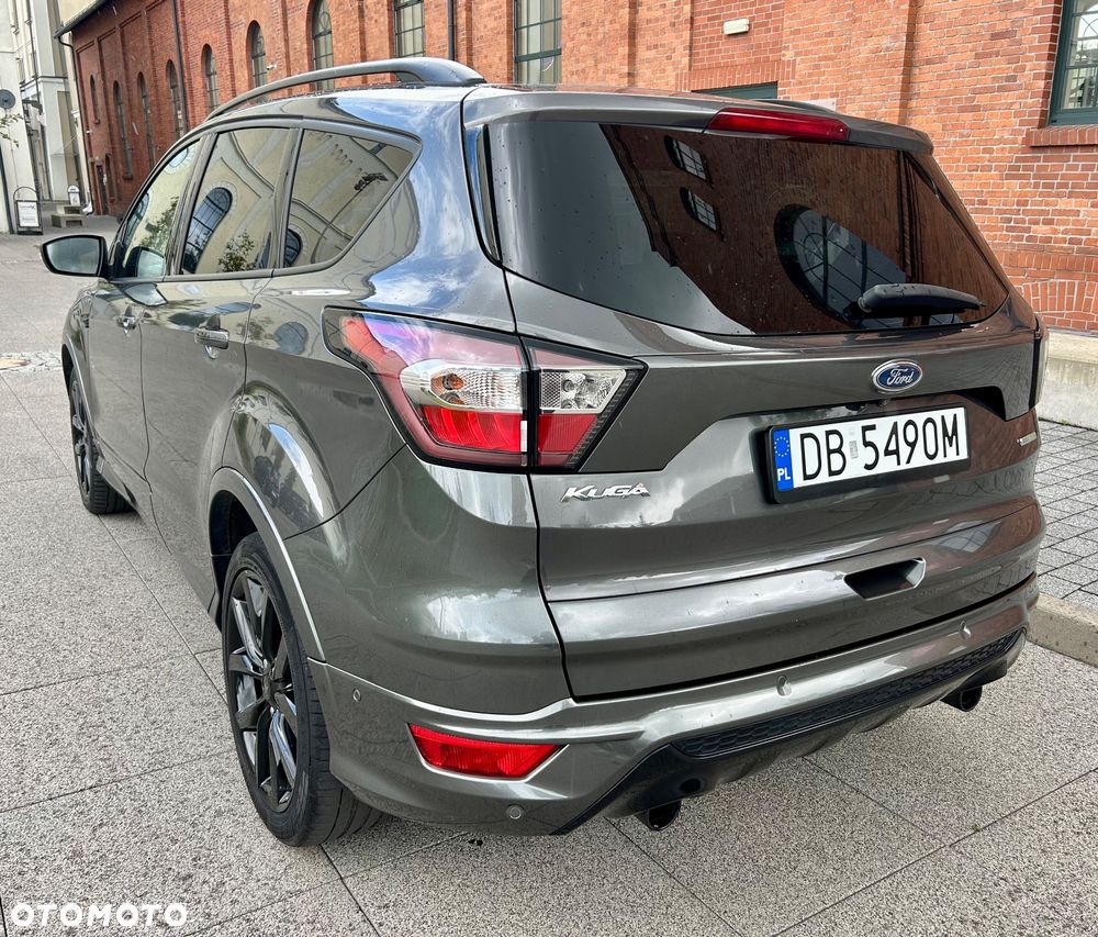 Ford Kuga 1.5 EcoBoost 2x4 ST-Line - 11