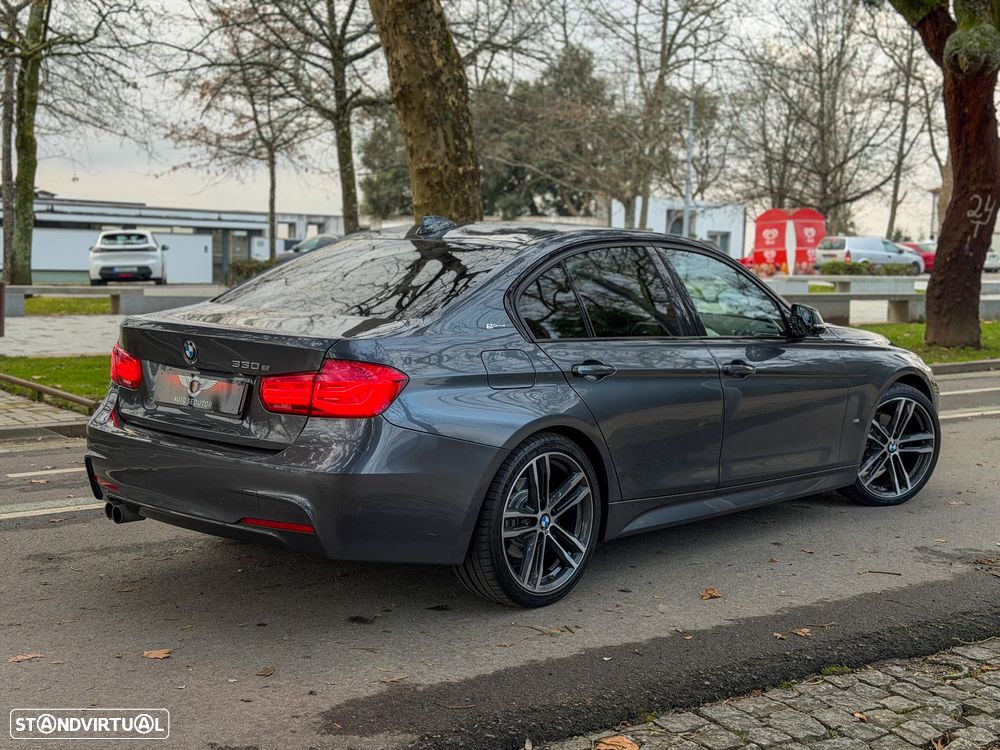 BMW 330 e iPerformance Pack M Shadow - 8