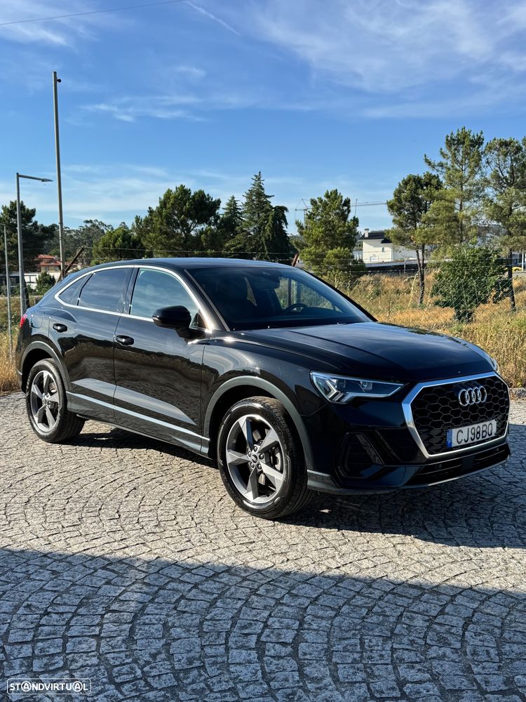 Audi Q3 45 TFSIe S tronic S line - 1