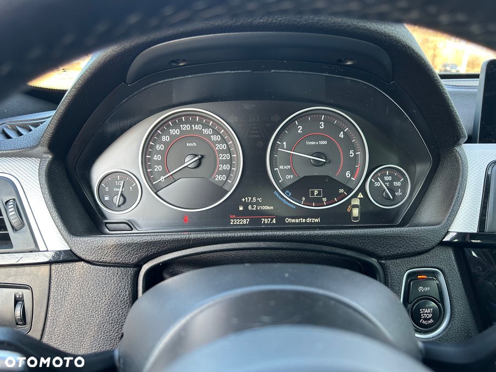 BMW Seria 3 325d M Sport - 11