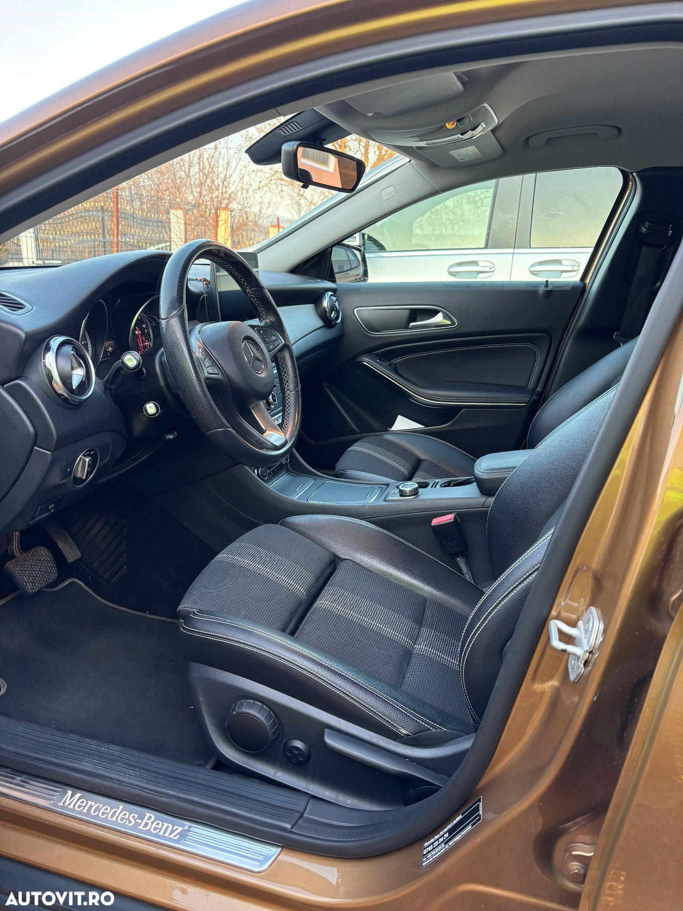 Mercedes-Benz GLA - 8