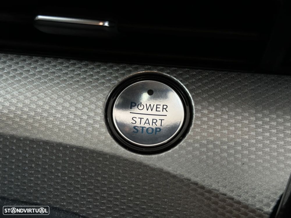 Ford Mustang Mach-E Premium - 30