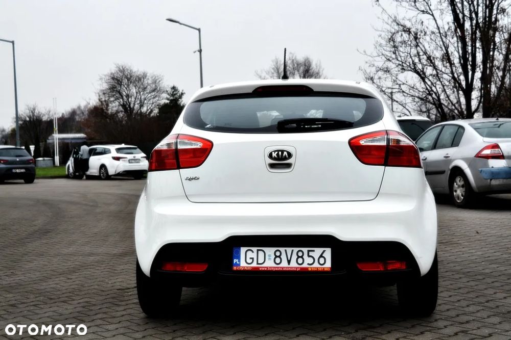 Kia Rio 1.2 Attract - 9