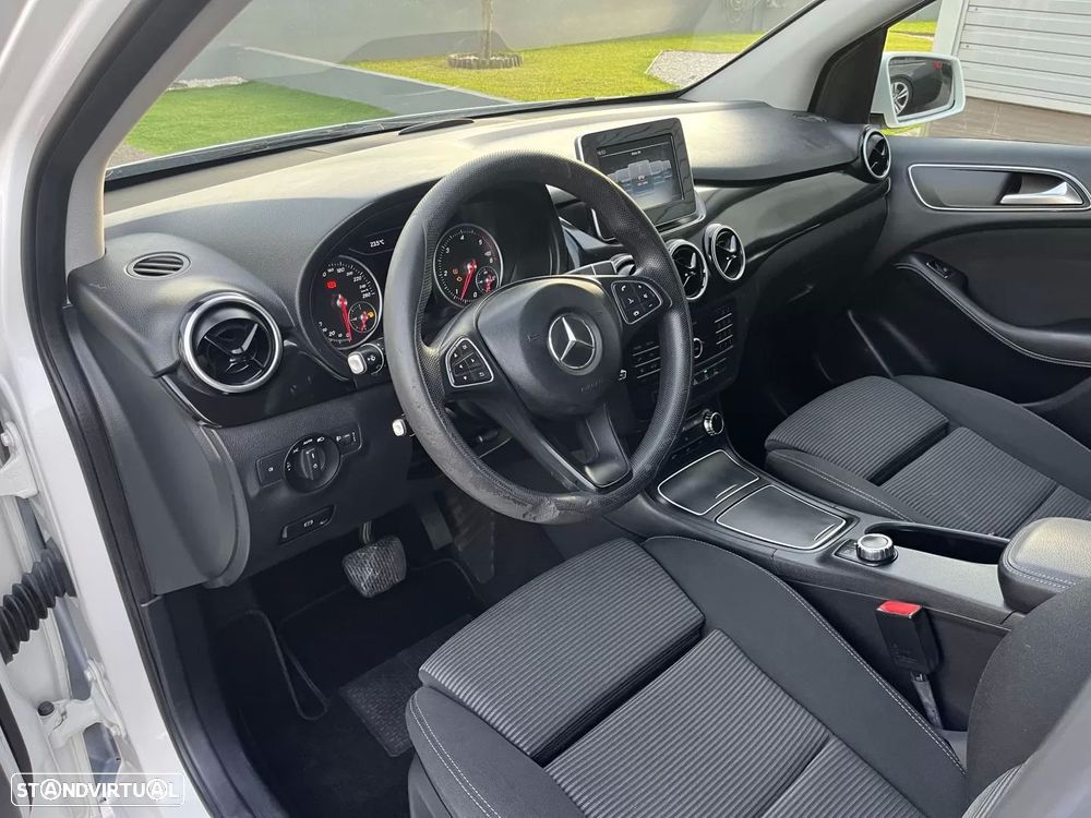 Mercedes-Benz B 220 d 7G-DCT Edition - 24