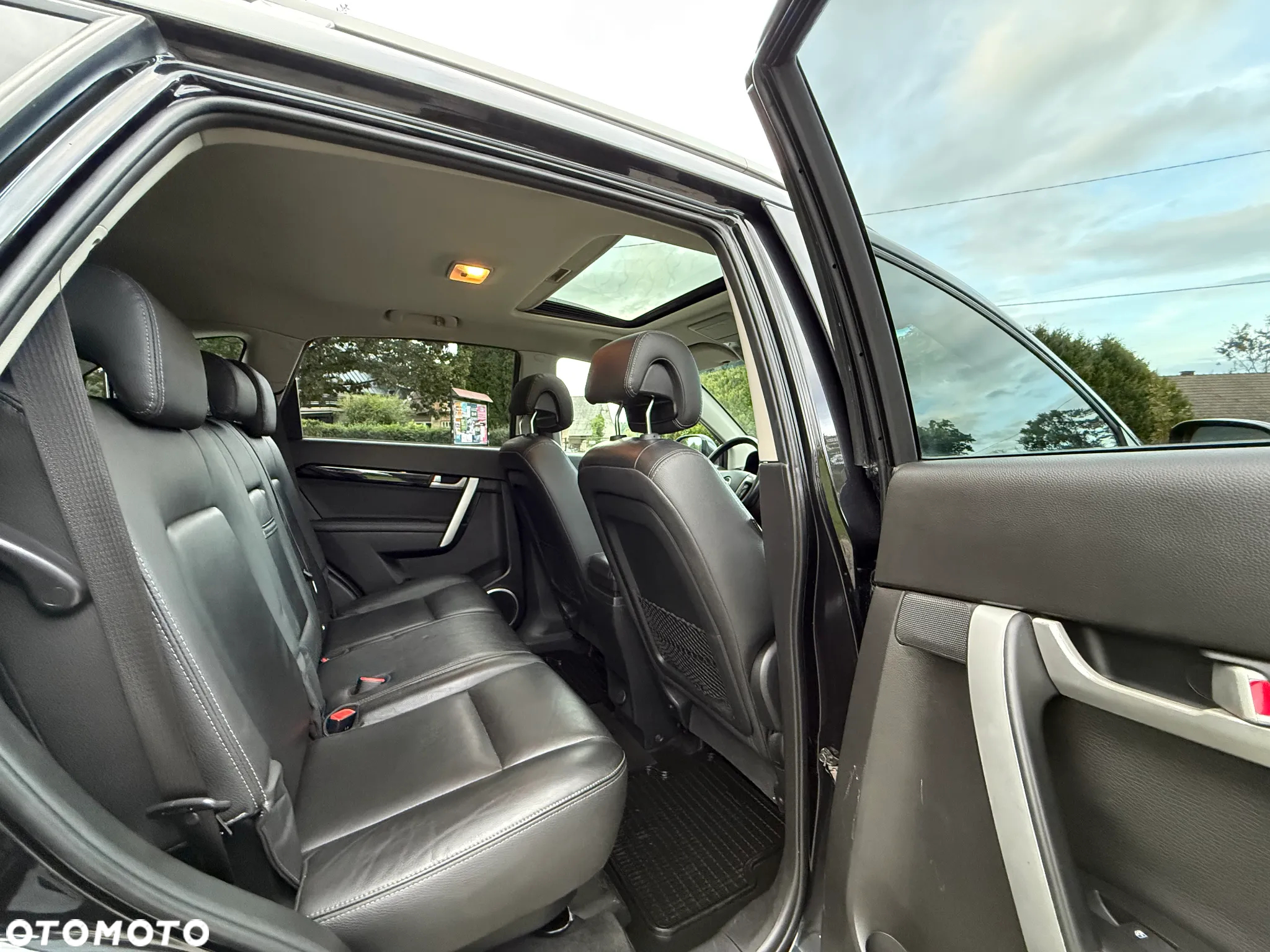 Chevrolet Captiva 2.4 LT+ - 28