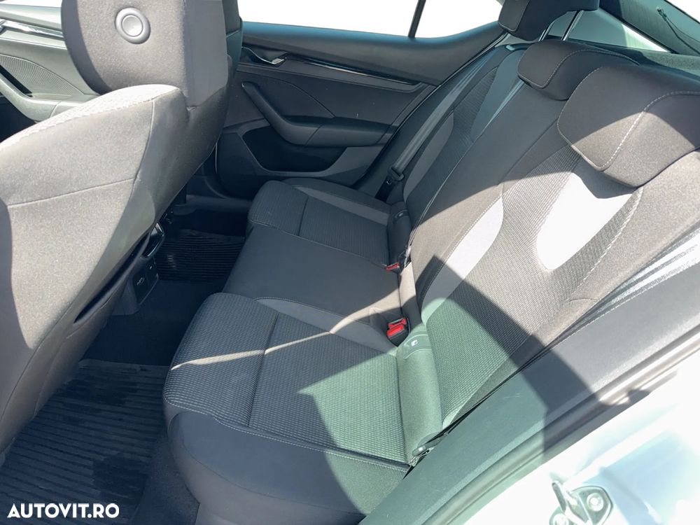 Skoda Octavia 1.5 TSI Ambition - 12