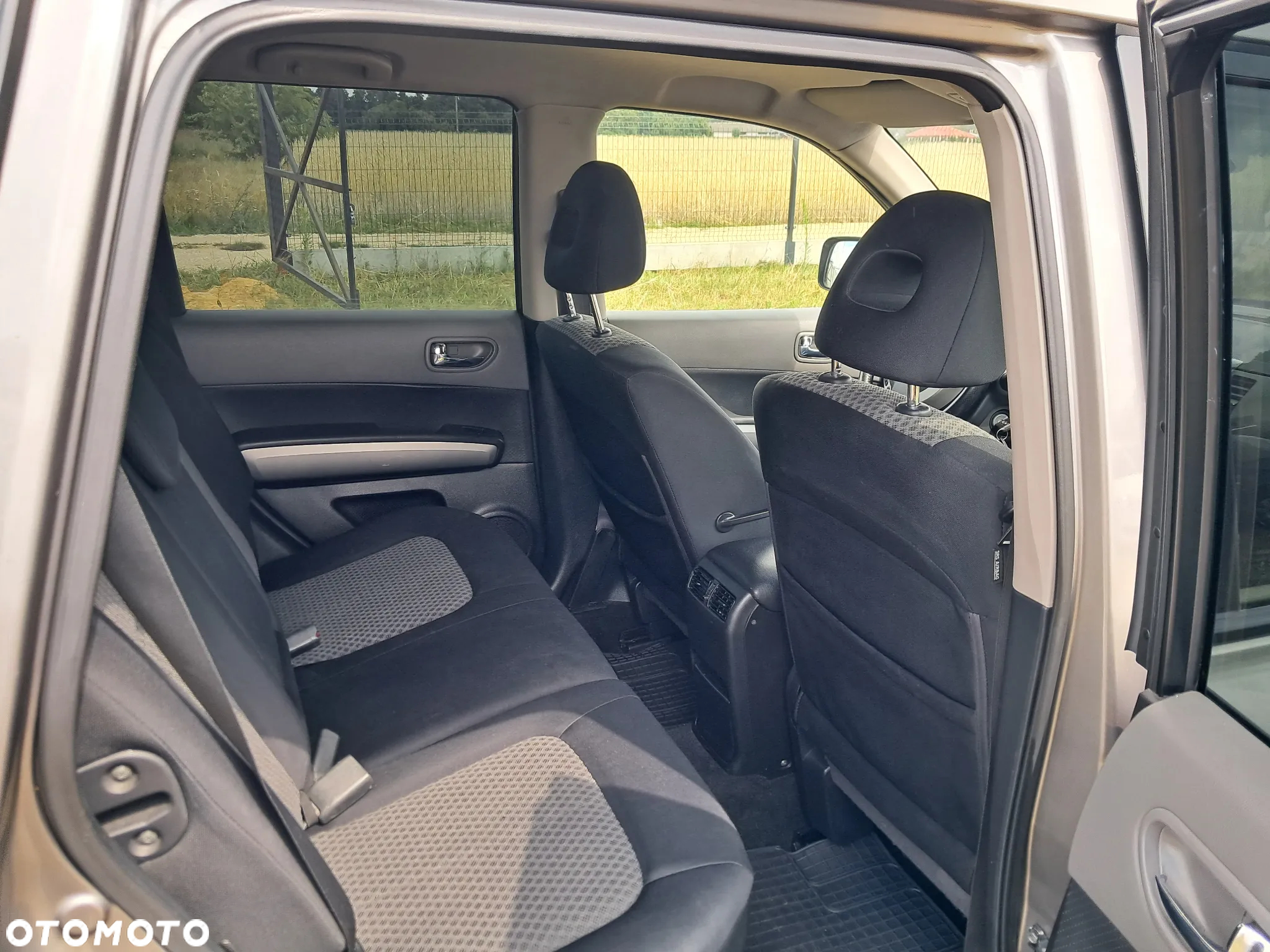 Nissan X-Trail 2.0 dCi XE - 12