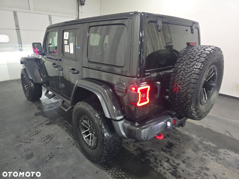Jeep Wrangler - 2