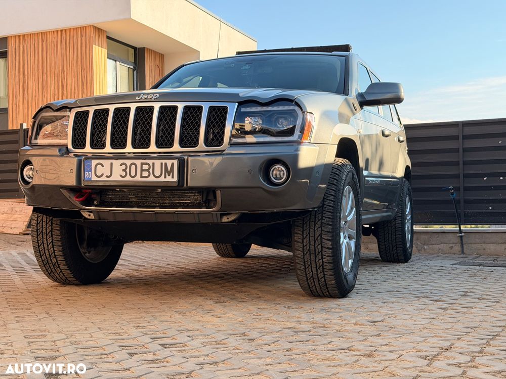 Jeep Grand Cherokee - 17