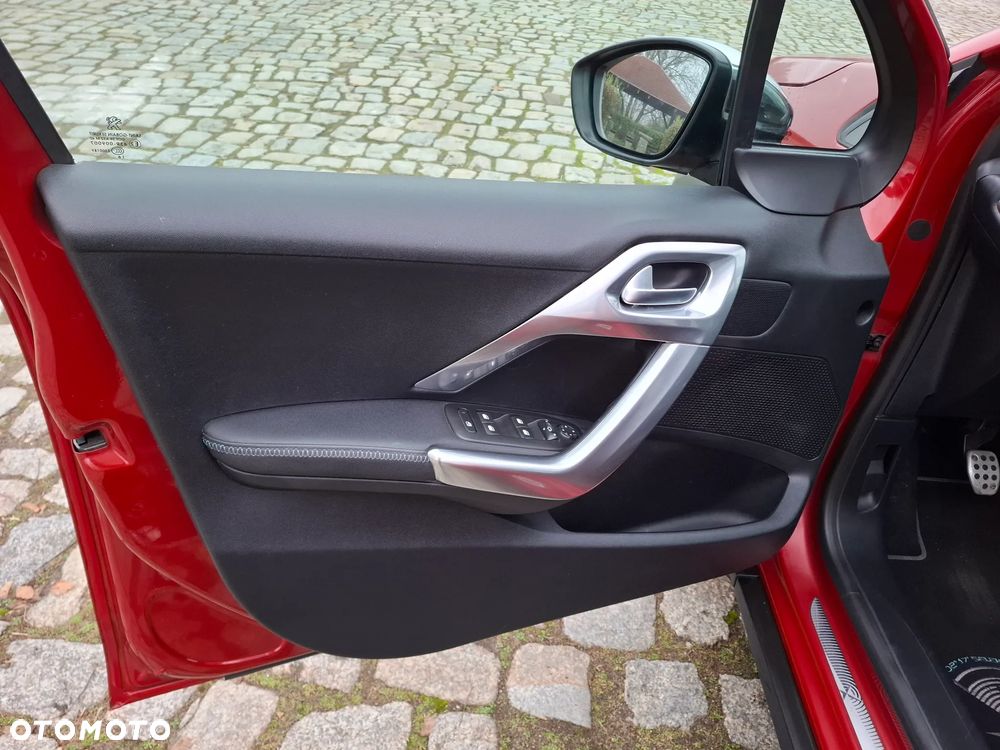 Peugeot 2008 1.5 BlueHDi Crossway - 18