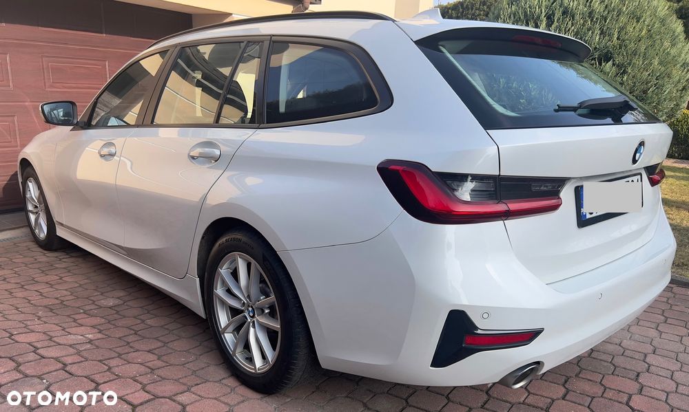 BMW Seria 3 330i Advantage - 3
