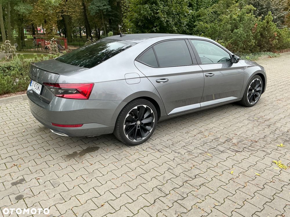 Skoda Superb 2.0 TSI Sportline DSG - 9