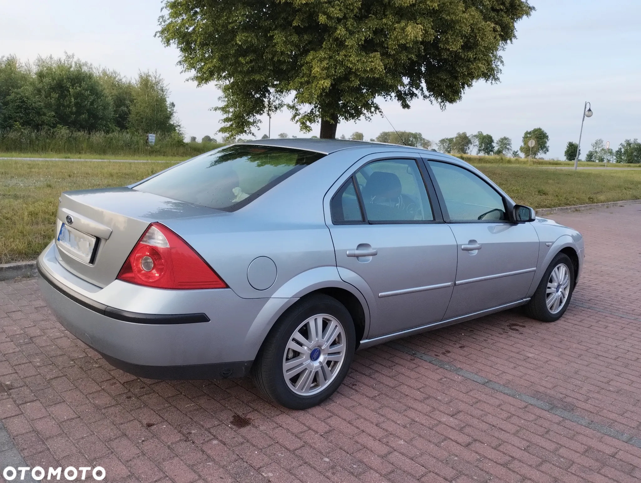 Ford Mondeo 2.0 Trend - 4