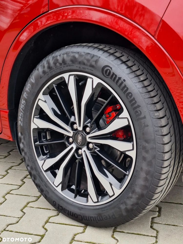 Ford Kuga 1.5 EcoBoost ST-LINE - 13