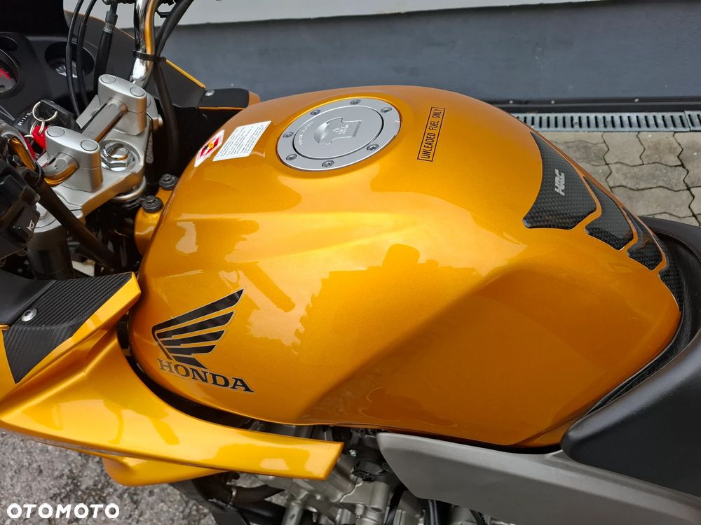 Honda CBF - 37