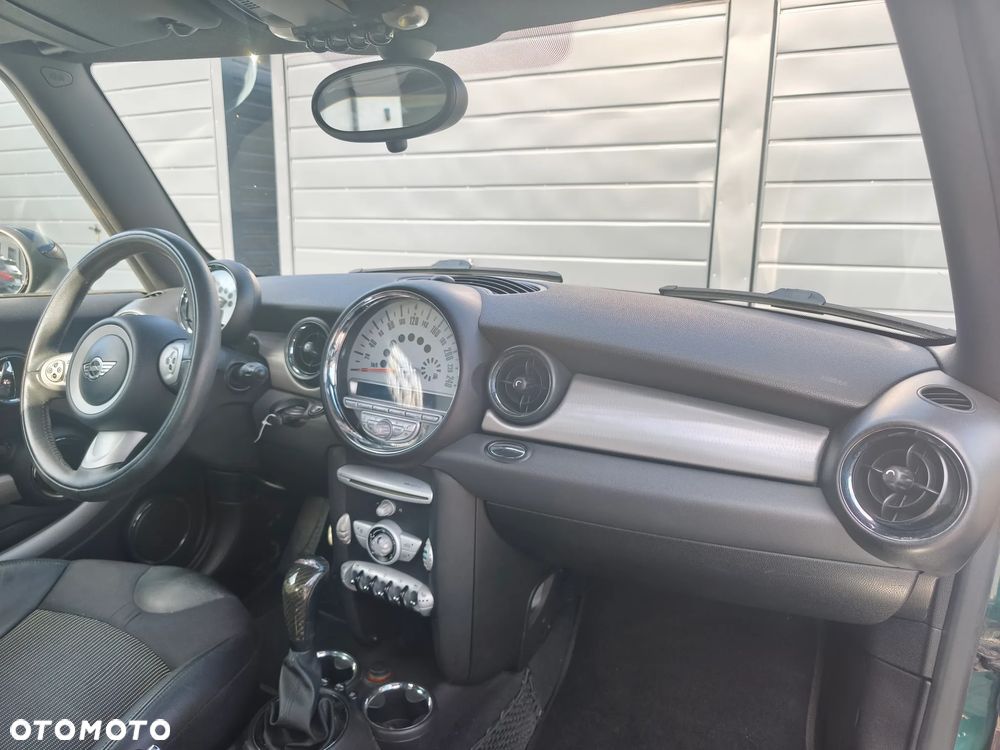 MINI Cooper 50 Mayfair - 21