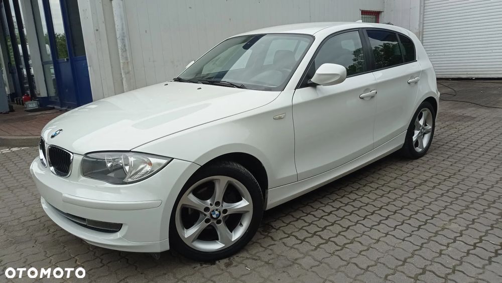 BMW Seria 1 116i - 27