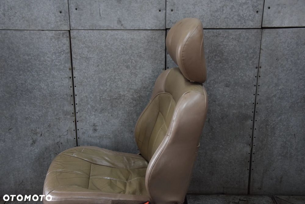 JEEP GRAND CHEROKEE WJ FOTEL PRAWY PRZÓD - 8