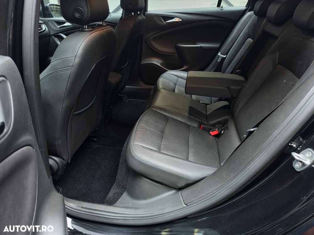 Opel Astra 1.6 BiTurbo D Start/Stop Business - 22