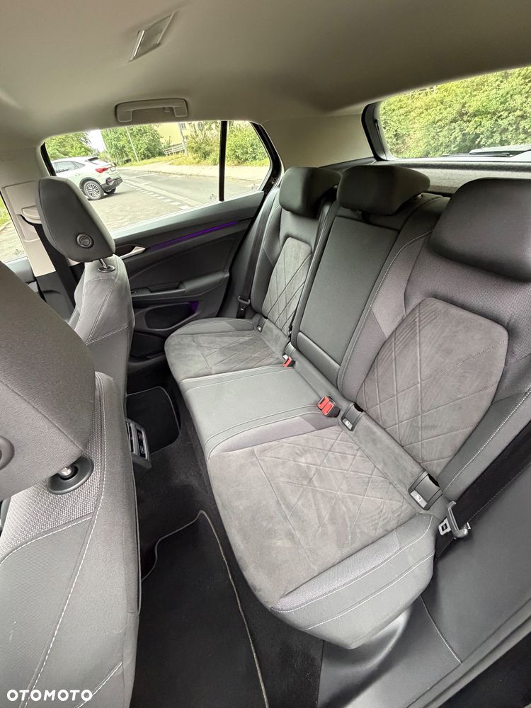 Volkswagen Golf 1.5 eTSI EVO Style DSG - 12