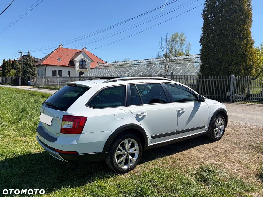 Skoda Octavia Scout 1.8 TSI 4x4 DSG - 5