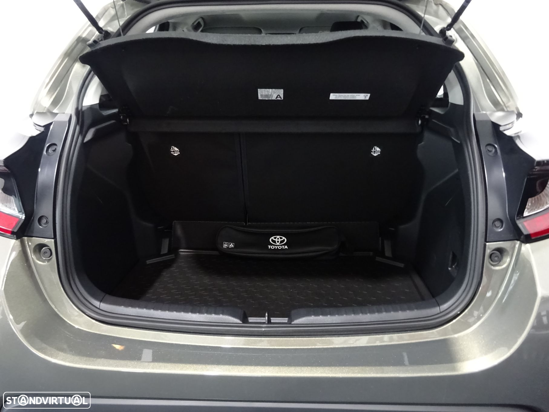 Toyota Yaris 1.0 VVT-i Comfort Plus - 10
