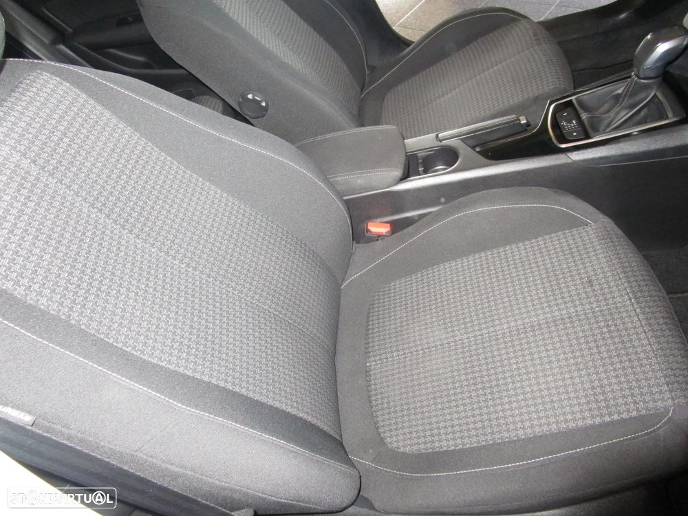 Peugeot 308 SW BlueHDi 120 EAT6 Stop & Start Allure - 19