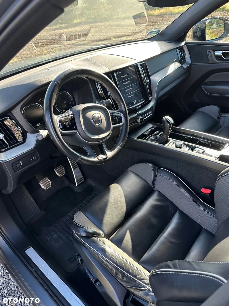 Volvo XC 60 D4 R-Design - 8