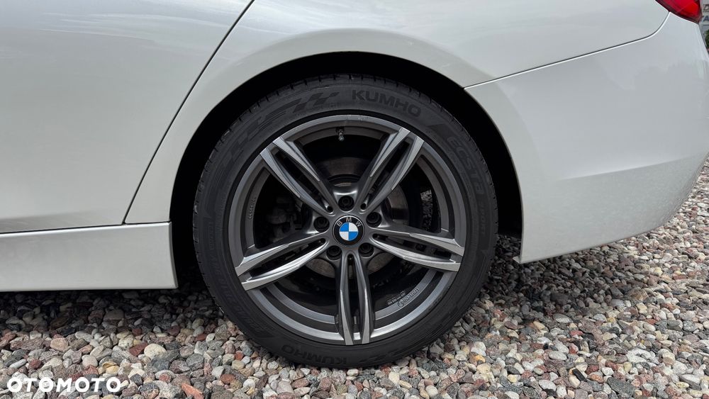 BMW Seria 3 320d Sport Line - 8