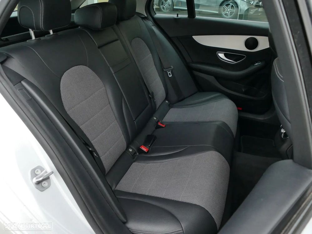 Mercedes-Benz C 200 d Avantgarde - 23