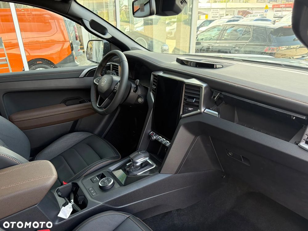 Volkswagen Amarok - 10