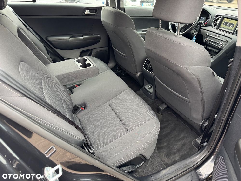 Kia Sportage 1.7 CRDI Business Line 2WD DCT - 11