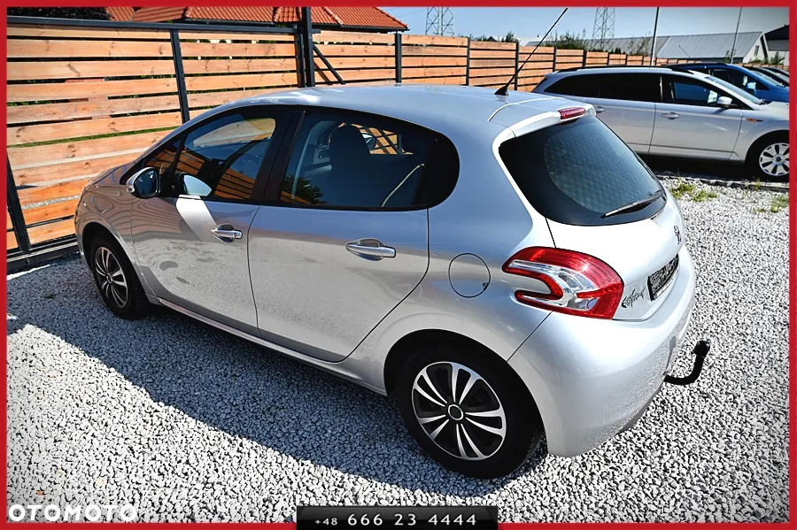 Peugeot 208 1.2 VTi Style - 10