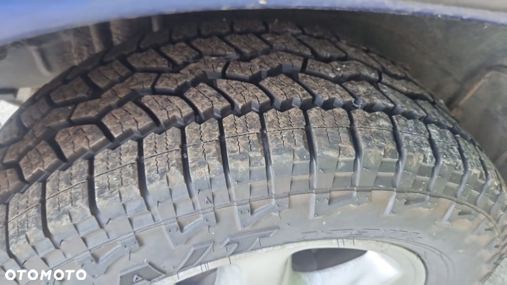 Toyota RAV4 4x4 Edition - 11