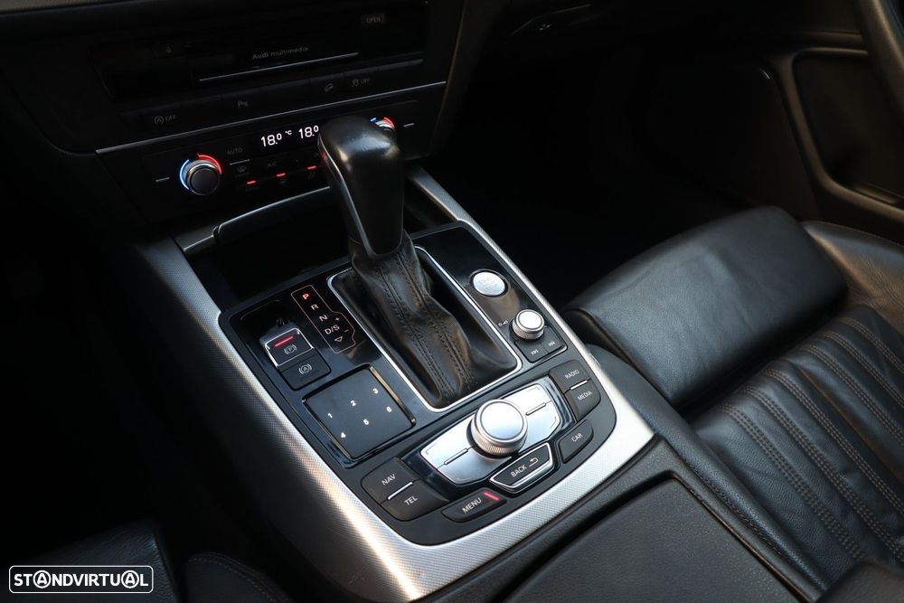 Audi A6 Allroad 3.0 TDi quattro S tronic - 43