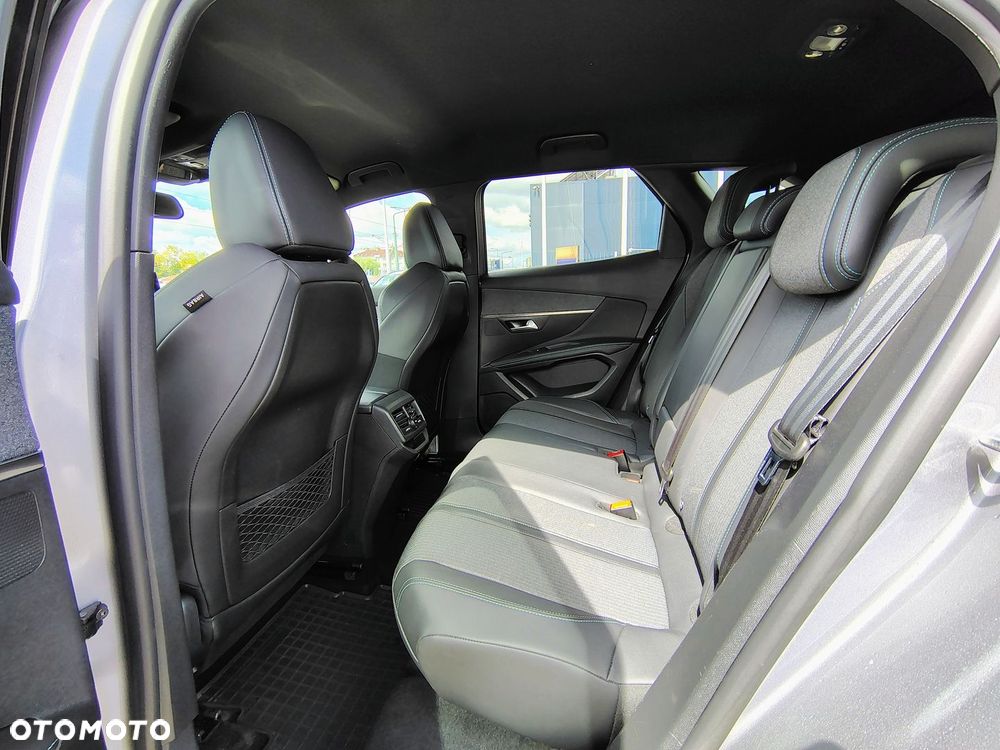 Peugeot 3008 1.2 PureTech Active Pack S&S EAT8 - 13
