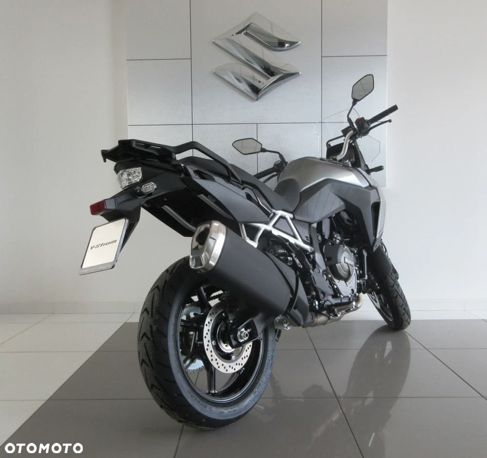 Suzuki V-STROM - 6