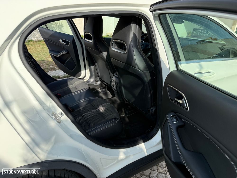 Mercedes-Benz GLA 180 d Urban Aut. - 13