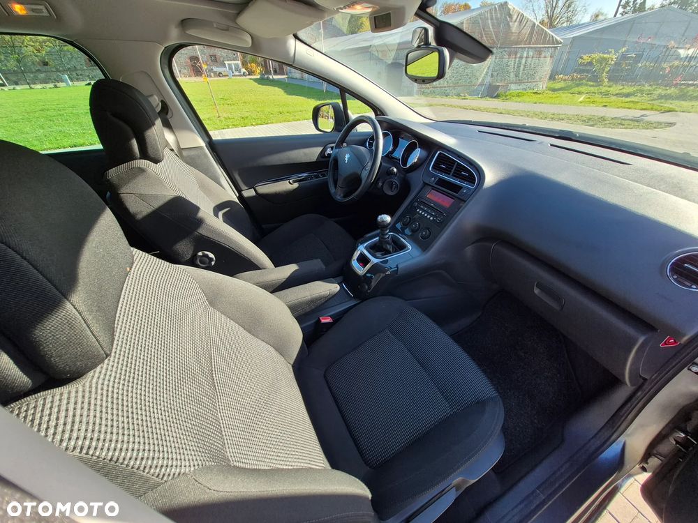 Peugeot 5008 1.6 THP Premium - 28