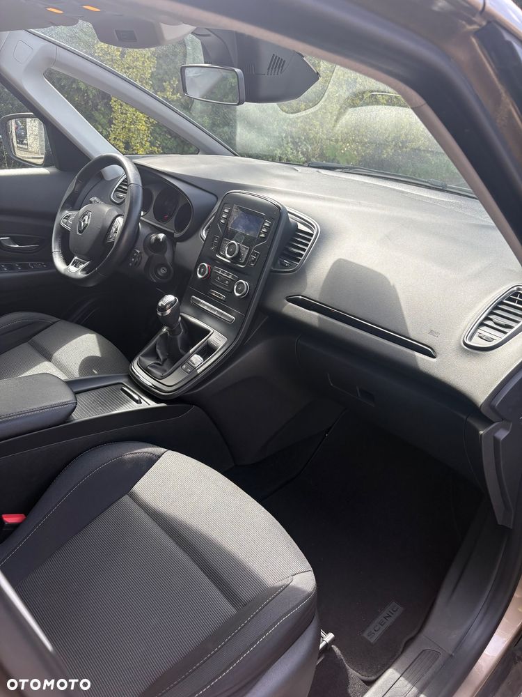 Renault Scenic - 20