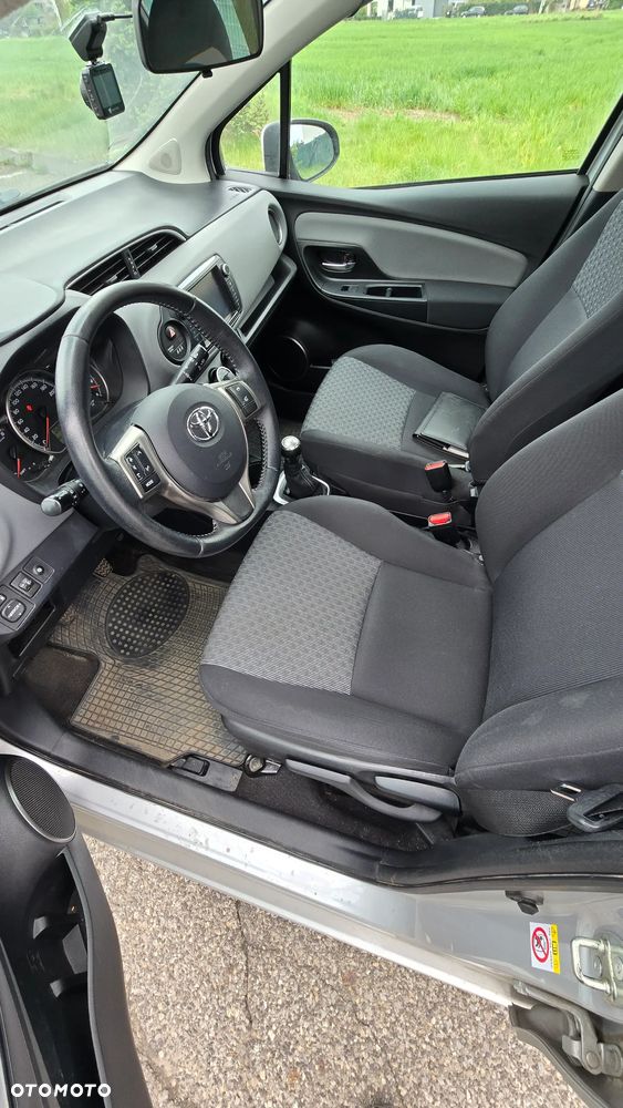 Toyota Yaris 1.0 Active EU6 - 11