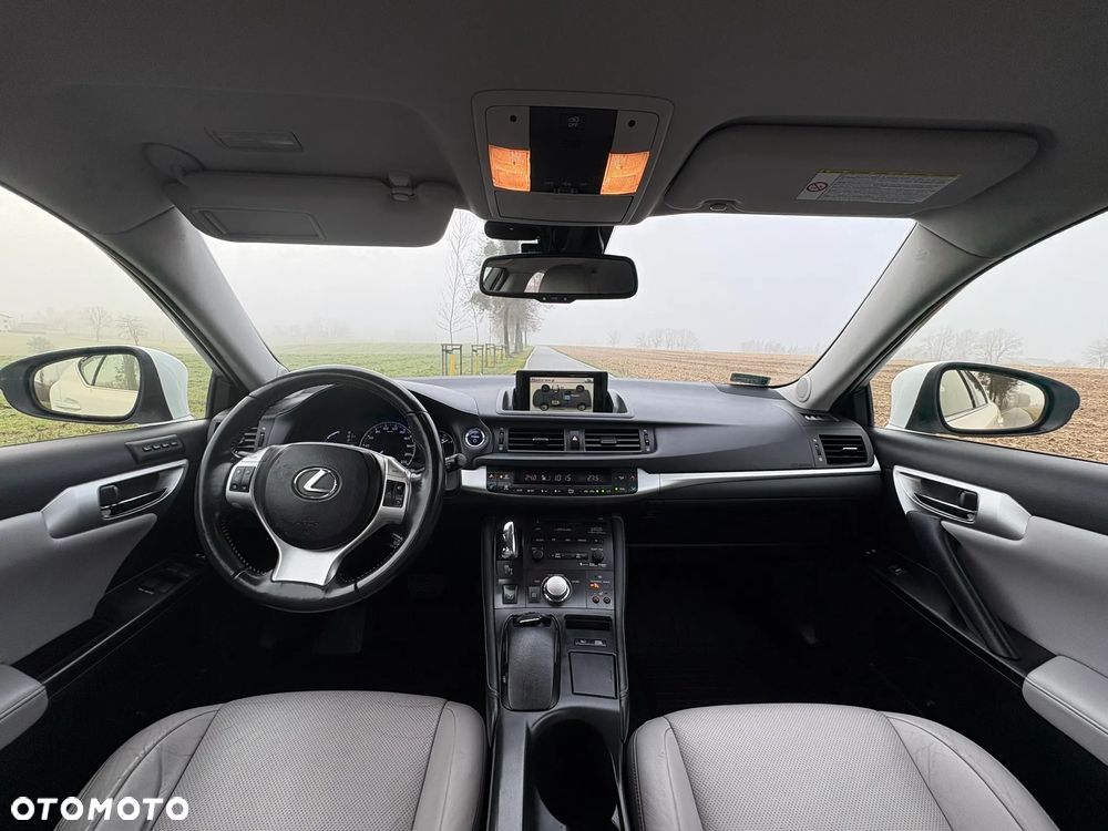 Lexus CT 200h Prestige - 15