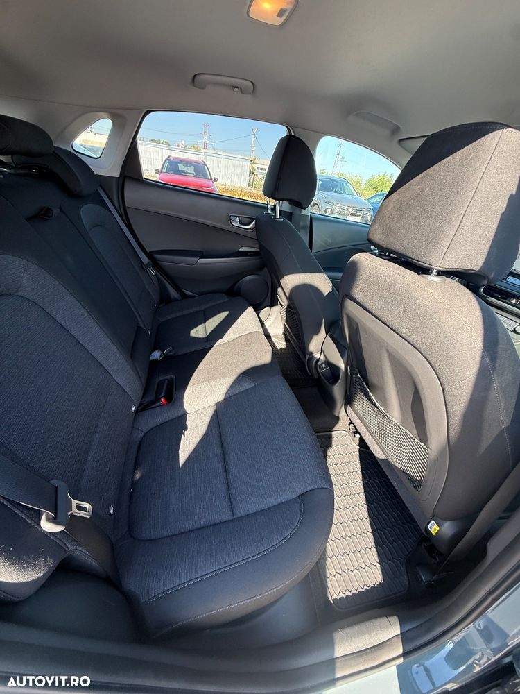 Hyundai KONA - 26