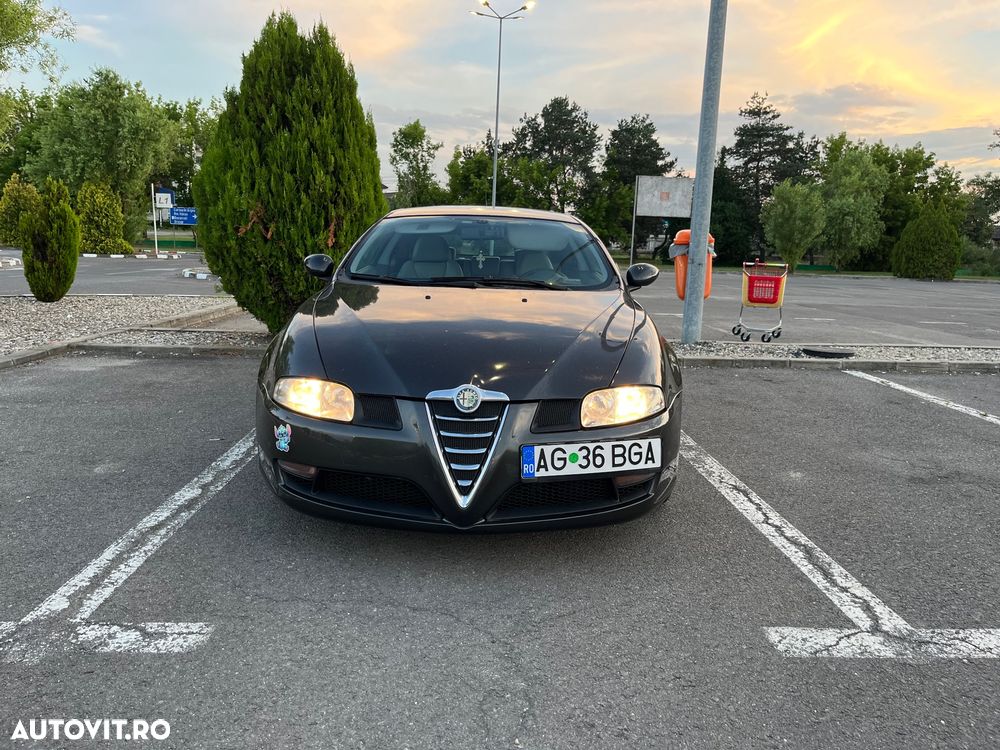 Alfa Romeo GT - 2