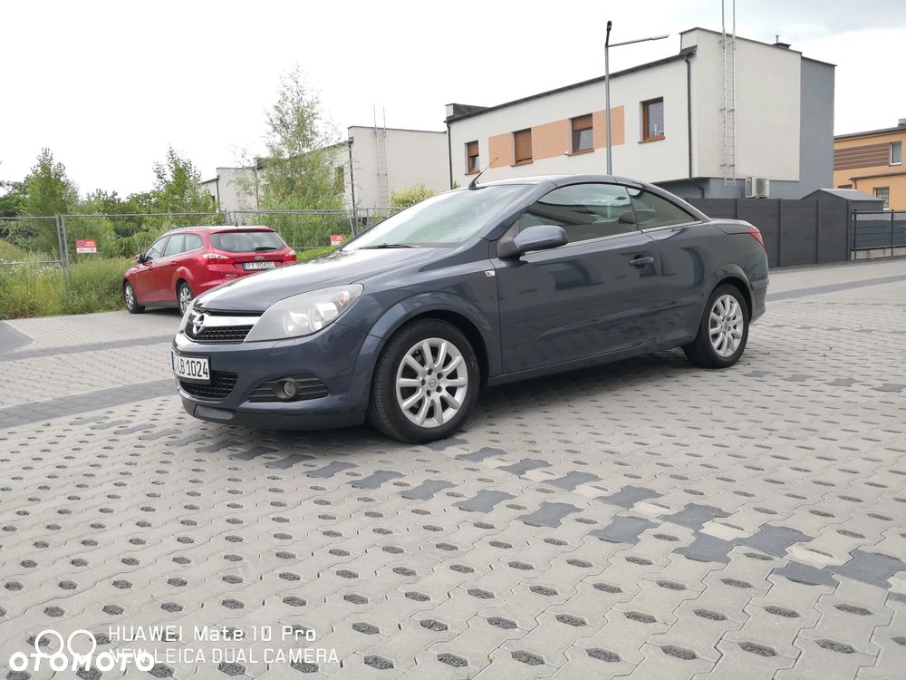 Opel Astra Twin Top 1.8 Cosmo - 2