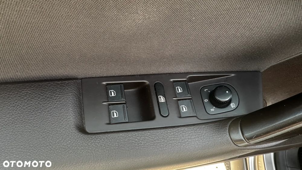 Volkswagen Passat 2.0 TDI Comfortline DSG - 20