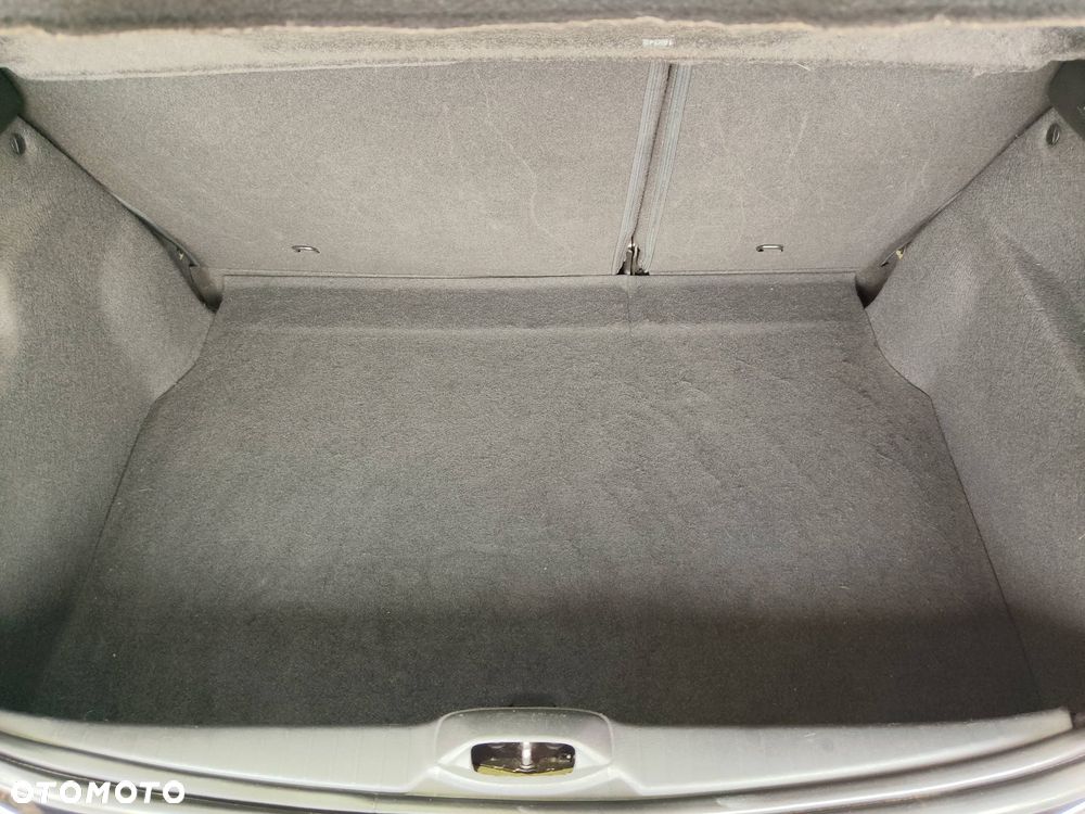 Peugeot 208 1.2 PureTech Active - 15