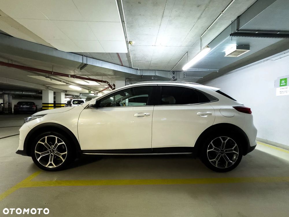 Kia XCeed 1.4 T-GDI L Business Line - 11