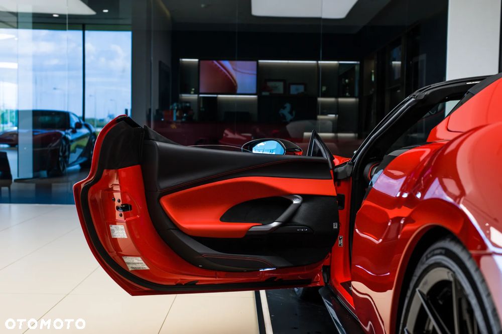 Ferrari 296 GTS - 22