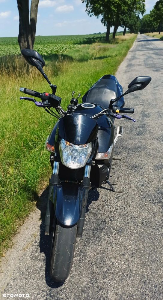 Suzuki GSR - 3